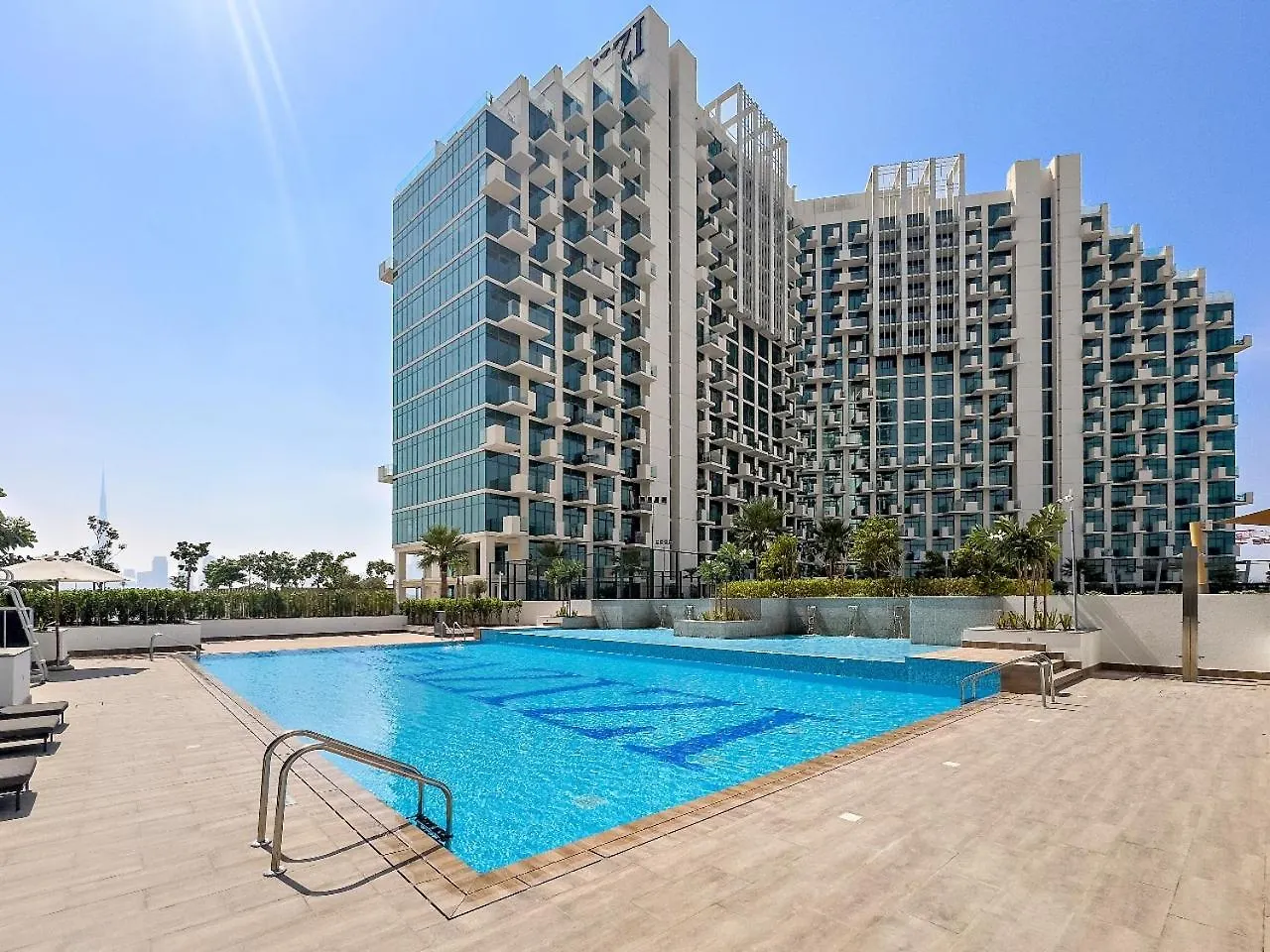 Stunning Studio W Pool & Gym Dubai 0*,  United Arab Emirates